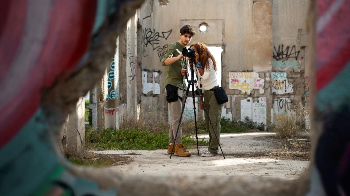 Eγκαίνια της έκθεσης φωτογραφίας «Ιστορίες Παραθύρων» της Λέσχης Φωτογραφίας Σπάρτης με την υποστήριξη της Περιφέρειας Πελοποννήσου